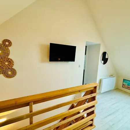 Loft Moderne Et Cosy Proche Des Et Plages Apartment *